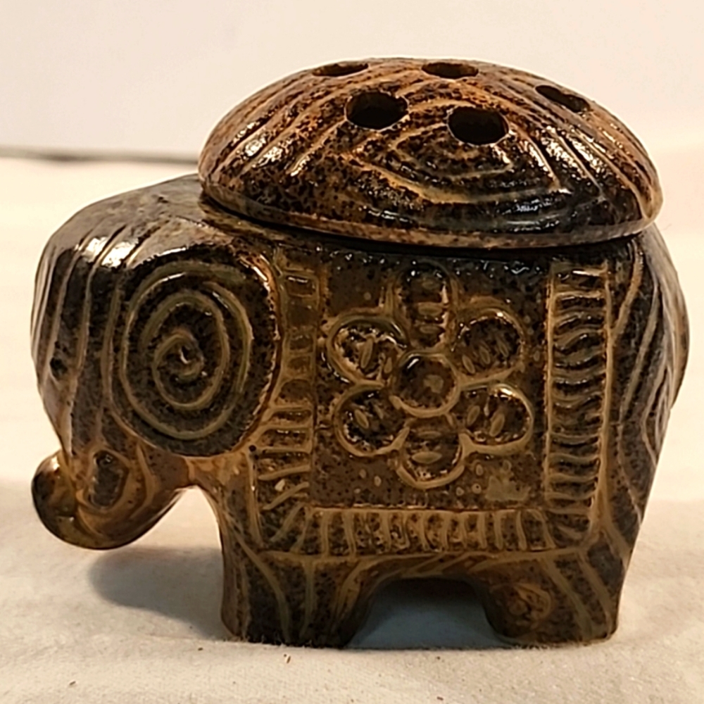 Vintage Ceramic Elephant Incense Burner Holder 2 Pieces Holes in Lid Flower